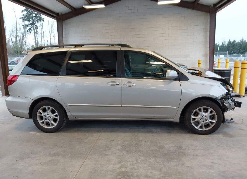 Photo 14 of 2005 Toyota Sienna XLE (VIN 5TDZA22C55S231097)