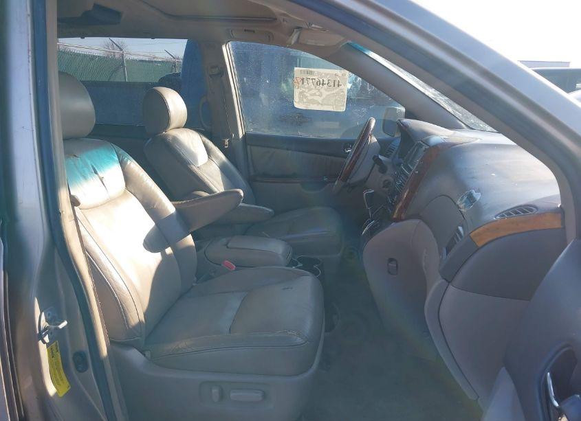 Photo 5 of 2005 Toyota Sienna XLE LIMITED (VIN 5TDZA22C55S253309)