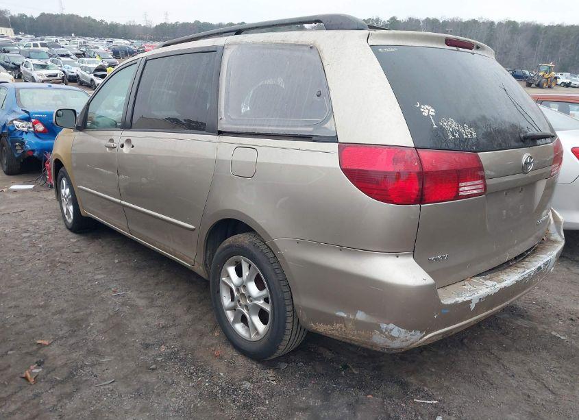 Photo 3 of 2005 Toyota Sienna XLE (VIN 5TDZA22C55S258610)