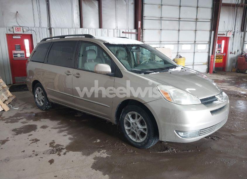 2005 Toyota Sienna XLE (VIN 5TDZA22C55S302346) main photo