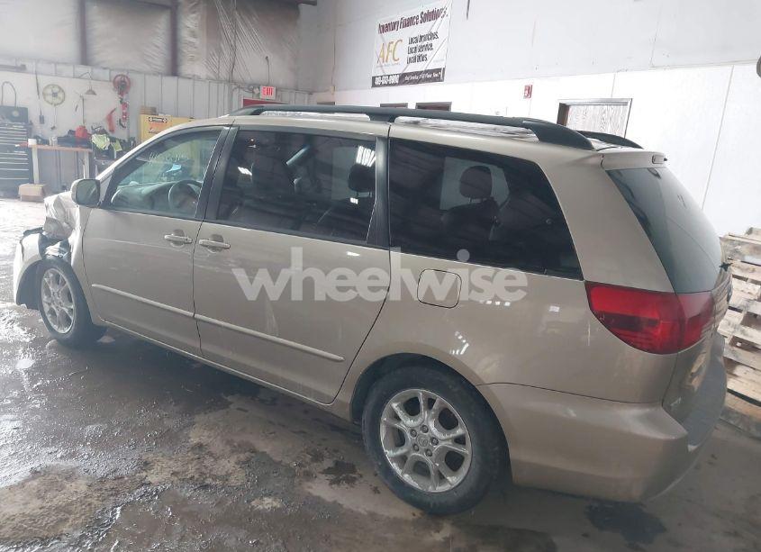 Photo 3 of 2005 Toyota Sienna XLE (VIN 5TDZA22C55S302346)