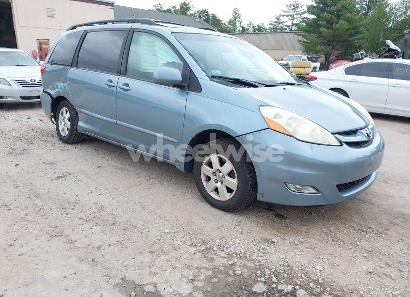 2006 Toyota Sienna XLE (VIN 5TDZA22C56S411651) main photo