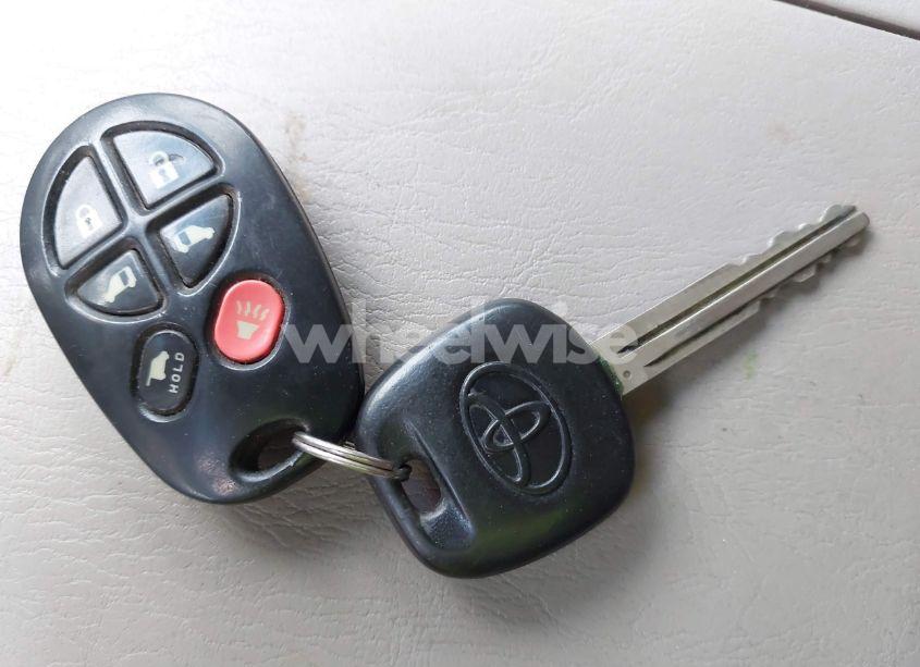 Photo 11 of 2006 Toyota Sienna XLE (VIN 5TDZA22C56S411651)