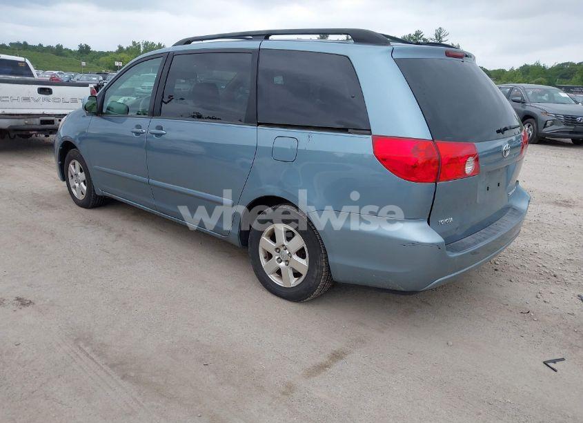 Photo 3 of 2006 Toyota Sienna XLE (VIN 5TDZA22C56S411651)