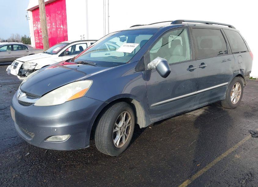 Photo 2 of 2006 Toyota Sienna XLE LIMITED (VIN 5TDZA22C56S446867)