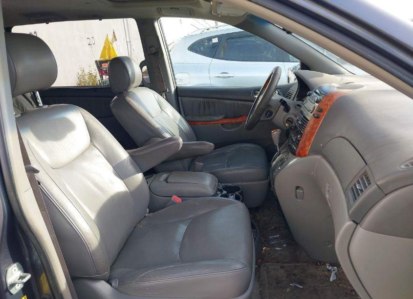 Photo 5 of 2006 Toyota Sienna XLE LIMITED (VIN 5TDZA22C56S446867)