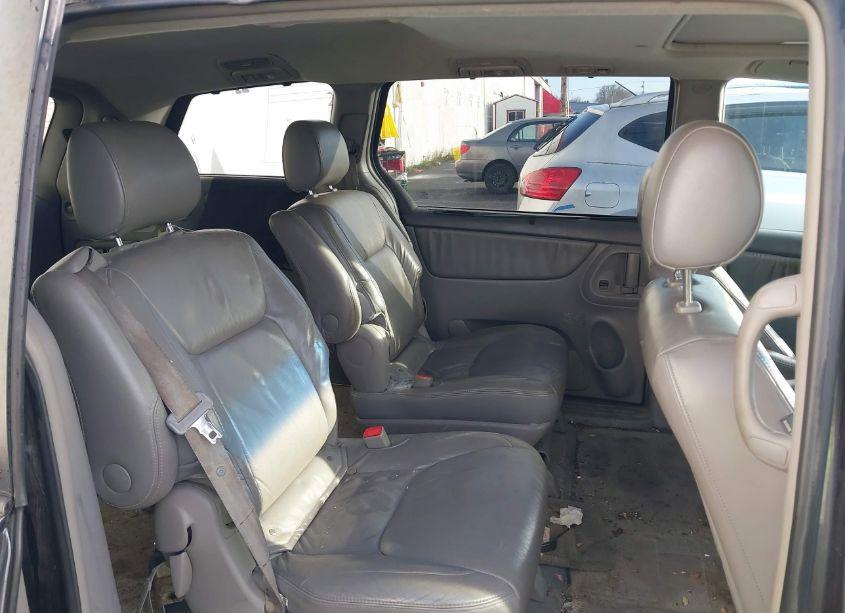 Photo 8 of 2006 Toyota Sienna XLE LIMITED (VIN 5TDZA22C56S446867)