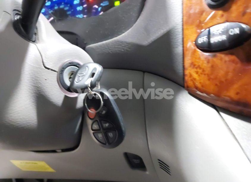 Photo 11 of 2006 Toyota Sienna XLE/XLE LIMITED (VIN 5TDZA22C56S494451)