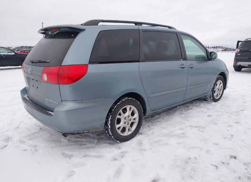 Photo 4 of 2006 Toyota Sienna XLE (VIN 5TDZA22C56S583100)