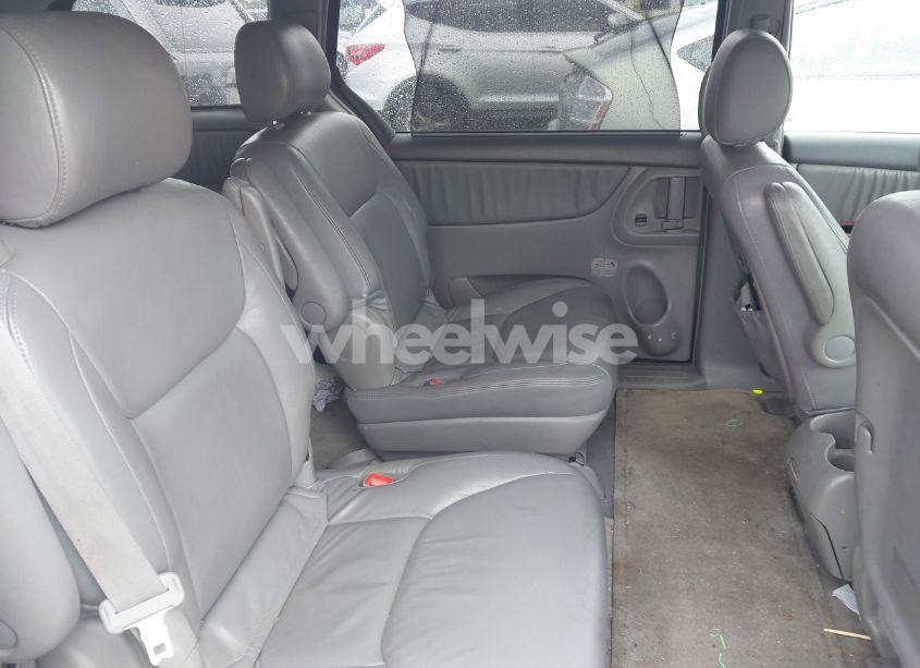 Photo 8 of 2004 Toyota Sienna XLE LIMITED (VIN 5TDZA22C64S056048)