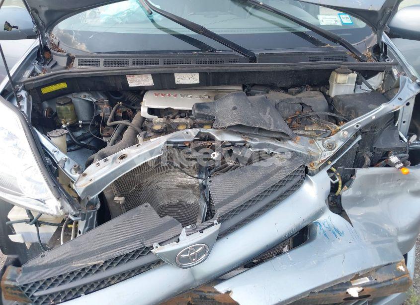 Photo 10 of 2004 Toyota Sienna XLE (VIN 5TDZA22C64S104275)