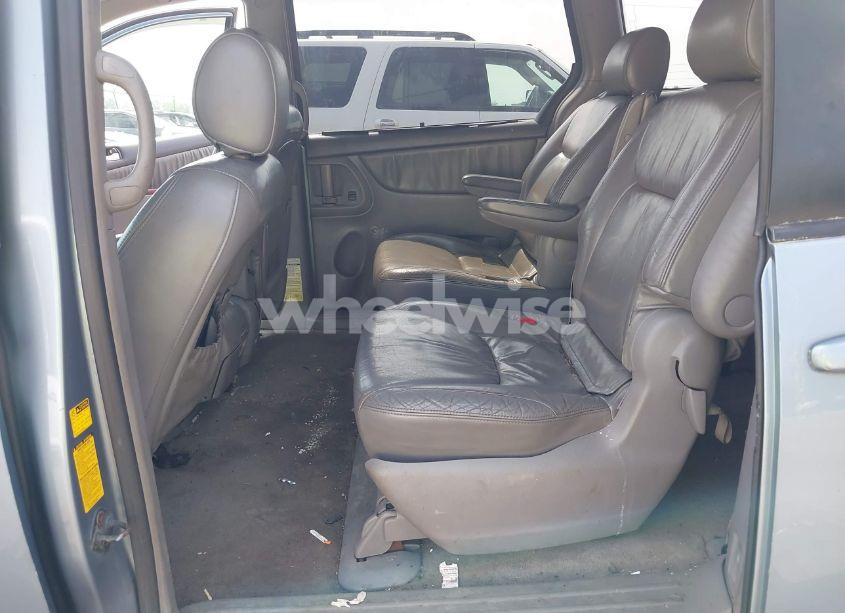 Photo 8 of 2004 Toyota Sienna XLE (VIN 5TDZA22C64S104275)