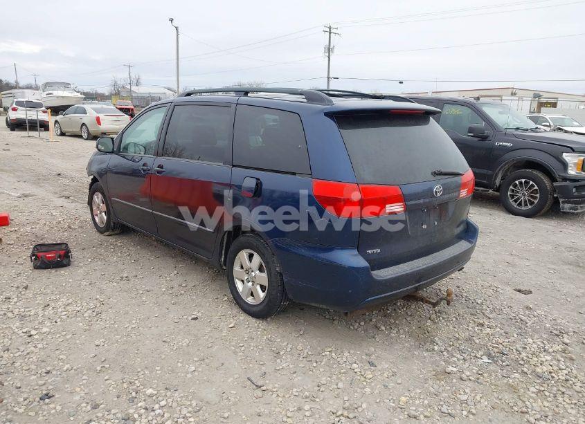 Photo 3 of 2004 Toyota Sienna XLE (VIN 5TDZA22C64S111467)