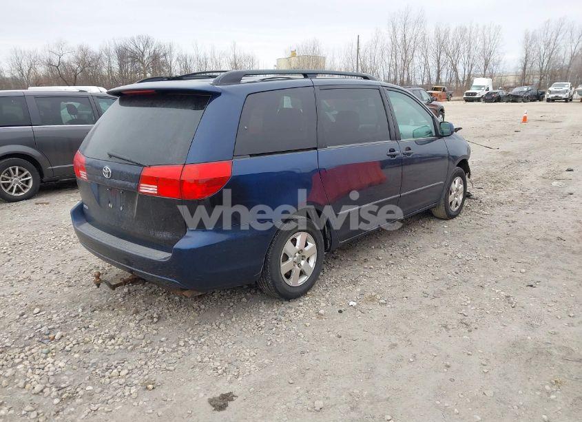 Photo 4 of 2004 Toyota Sienna XLE (VIN 5TDZA22C64S111467)