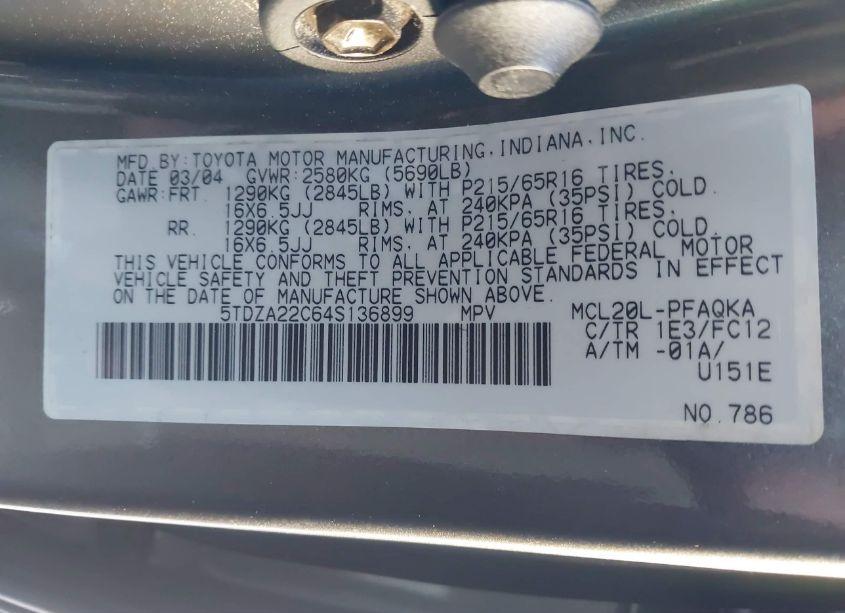 Photo 9 of 2004 Toyota Sienna XLE (VIN 5TDZA22C64S136899)