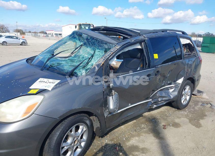 Photo 6 of 2004 Toyota Sienna XLE LTD (VIN 5TDZA22C64S190378)