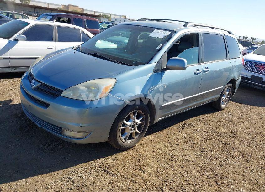 Photo 2 of 2005 Toyota Sienna XLE (VIN 5TDZA22C65S222862)