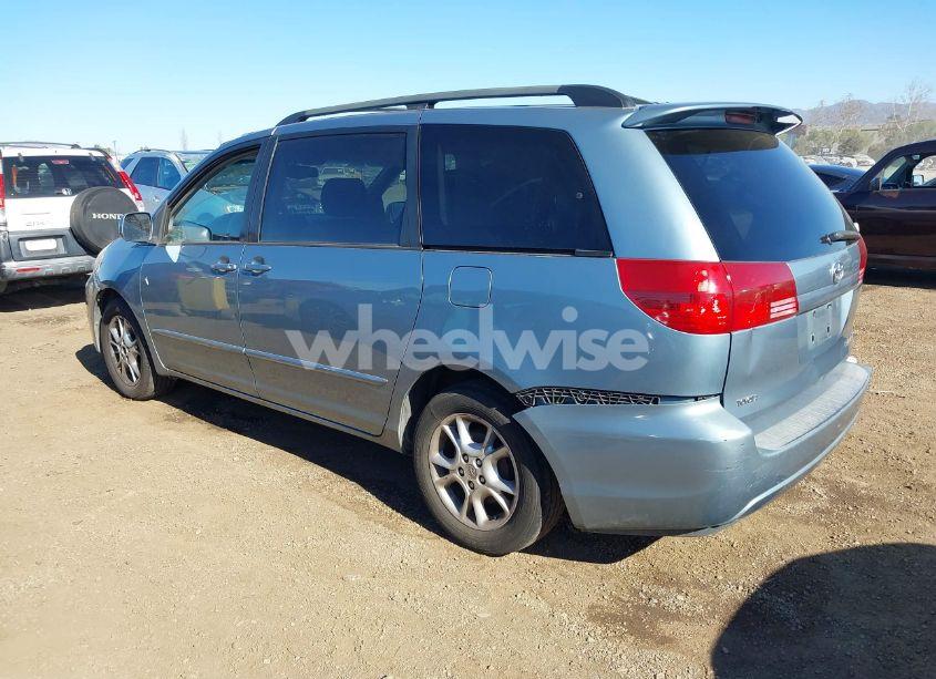 Photo 3 of 2005 Toyota Sienna XLE (VIN 5TDZA22C65S222862)