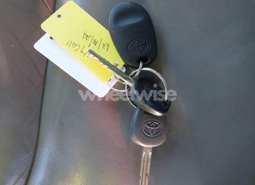 Photo 11 of 2005 Toyota Sienna XLE LIMITED (VIN 5TDZA22C65S234297)