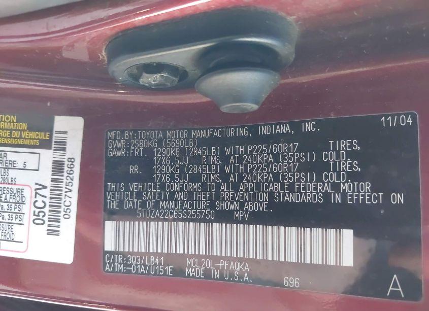 Photo 9 of 2005 Toyota Sienna XLE (VIN 5TDZA22C65S255750)