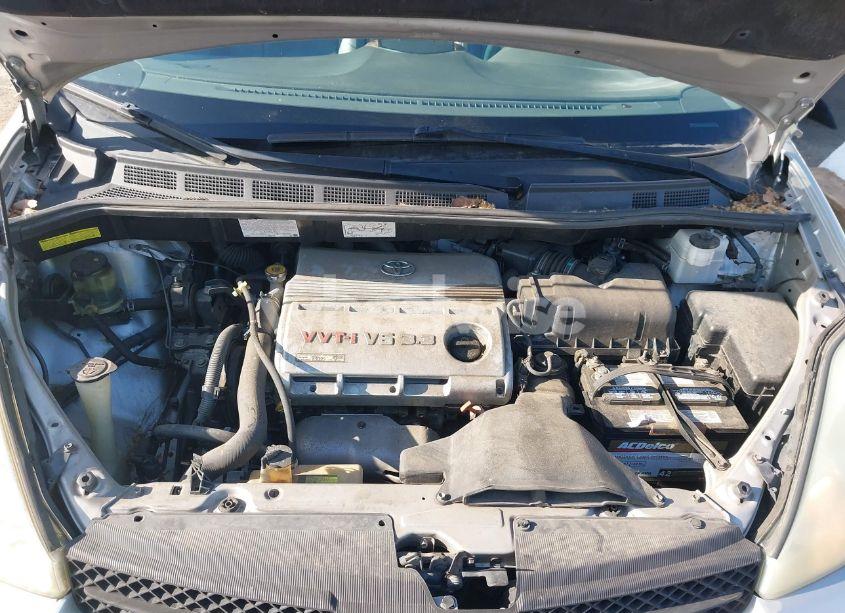 Photo 10 of 2005 Toyota Sienna XLE (VIN 5TDZA22C65S257126)