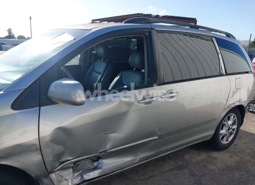 Photo 14 of 2005 Toyota Sienna XLE (VIN 5TDZA22C65S257126)