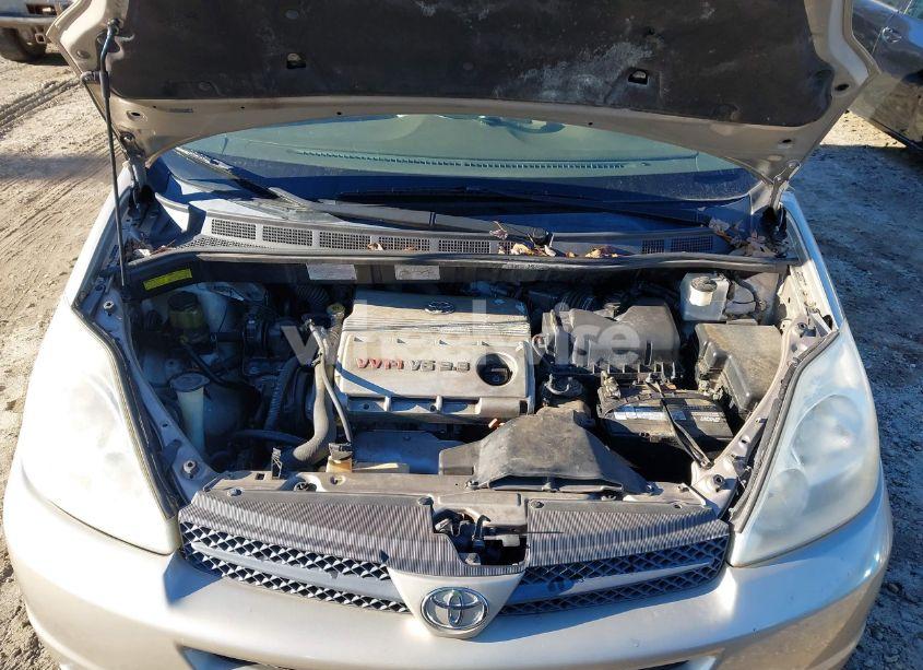 Photo 10 of 2005 Toyota Sienna XLE (VIN 5TDZA22C65S315106)