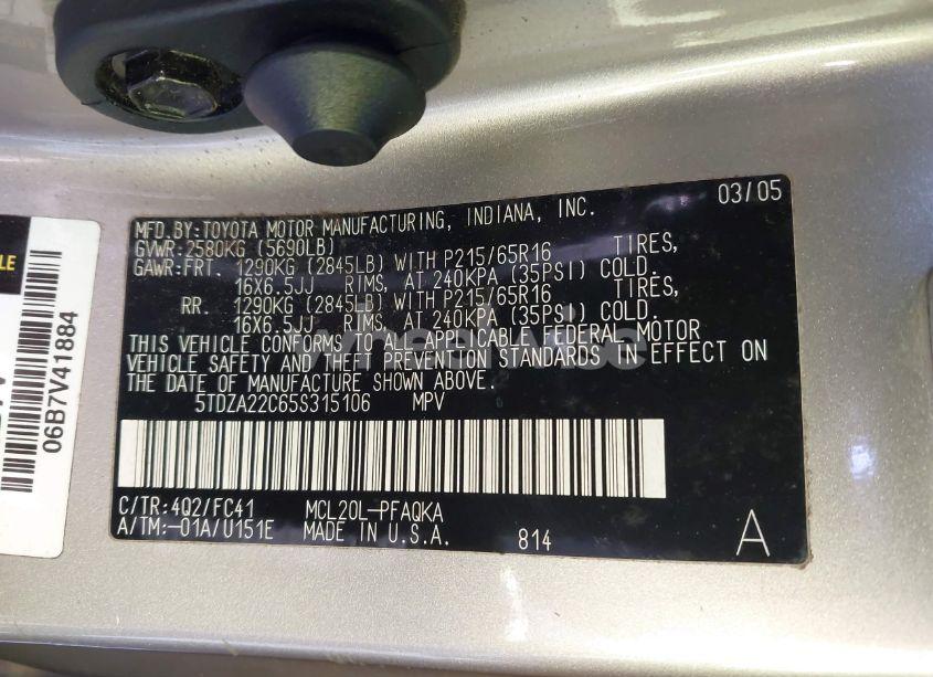 Photo 9 of 2005 Toyota Sienna XLE (VIN 5TDZA22C65S315106)