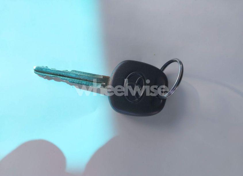 Photo 11 of 2005 Toyota Sienna XLE (VIN 5TDZA22C65S318149)