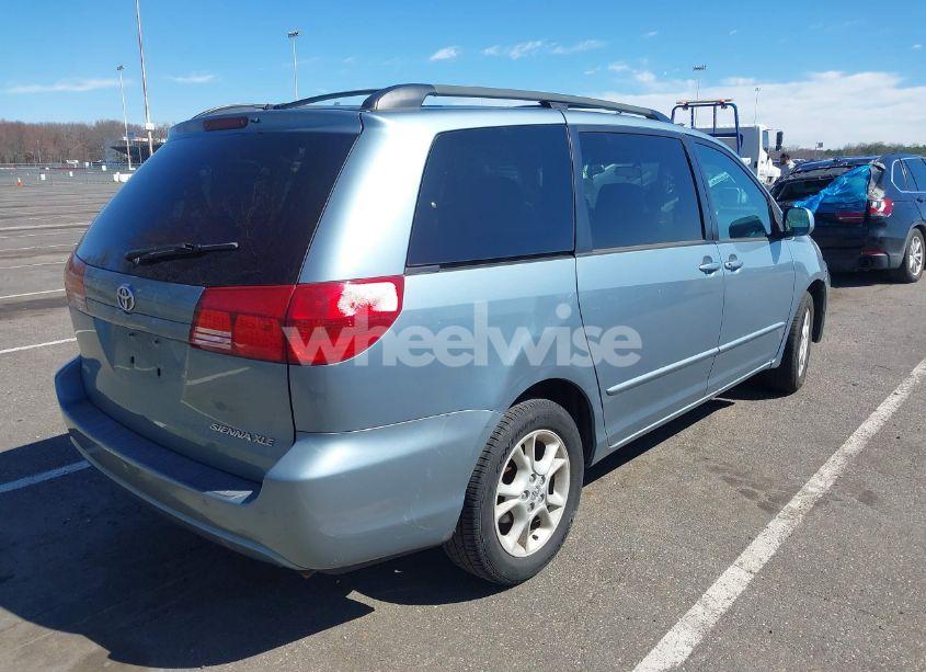 Photo 4 of 2005 Toyota Sienna XLE (VIN 5TDZA22C65S318149)