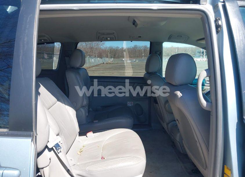 Photo 8 of 2005 Toyota Sienna XLE (VIN 5TDZA22C65S318149)