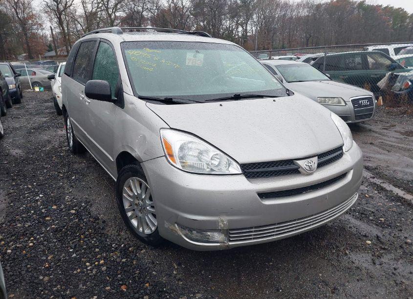 2005 Toyota Sienna XLE (VIN 5TDZA22C65S335890) main photo