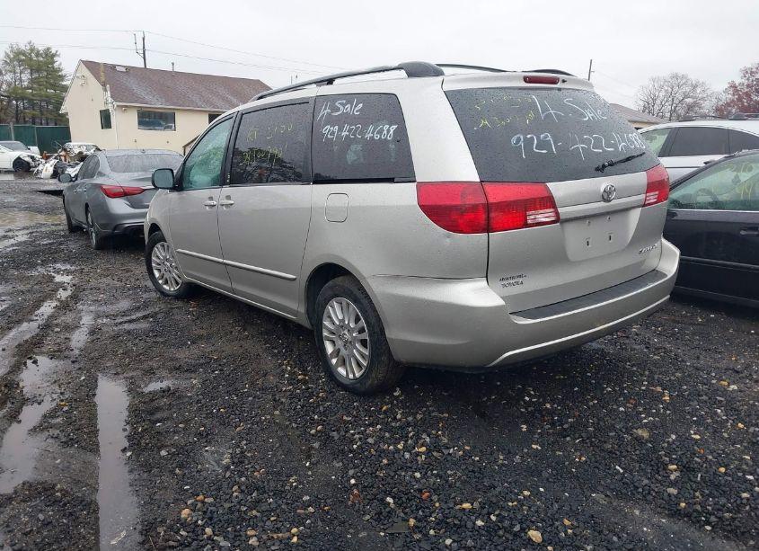 Photo 3 of 2005 Toyota Sienna XLE (VIN 5TDZA22C65S335890)
