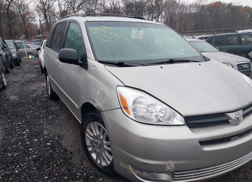 Photo 6 of 2005 Toyota Sienna XLE (VIN 5TDZA22C65S335890)