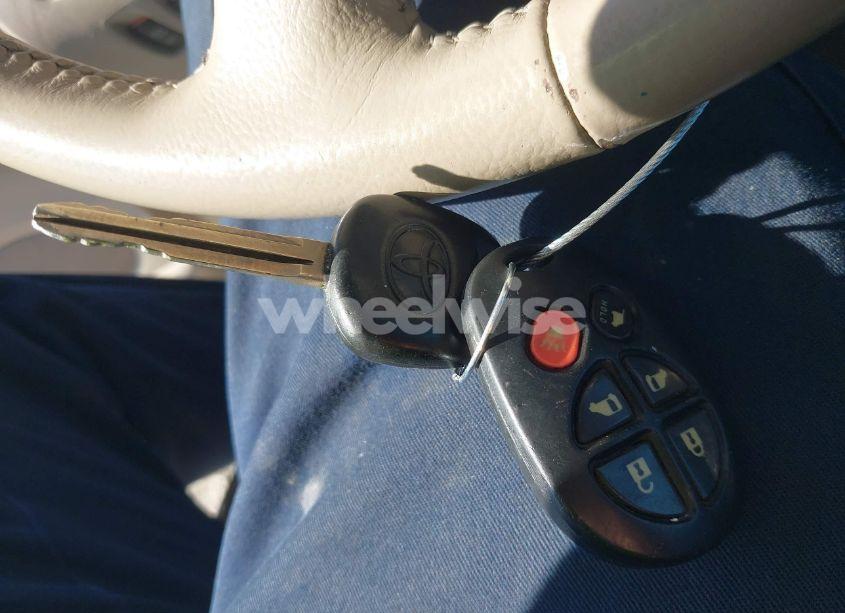 Photo 11 of 2006 Toyota Sienna XLE (VIN 5TDZA22C66S442875)