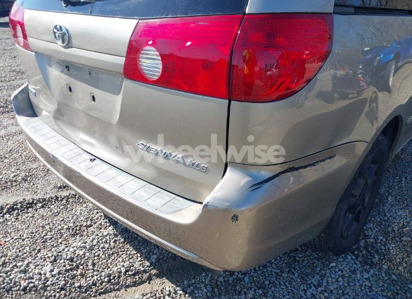 Photo 12 of 2006 Toyota Sienna XLE (VIN 5TDZA22C66S442875)