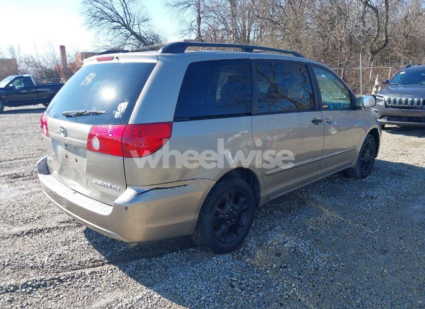 Photo 4 of 2006 Toyota Sienna XLE (VIN 5TDZA22C66S442875)