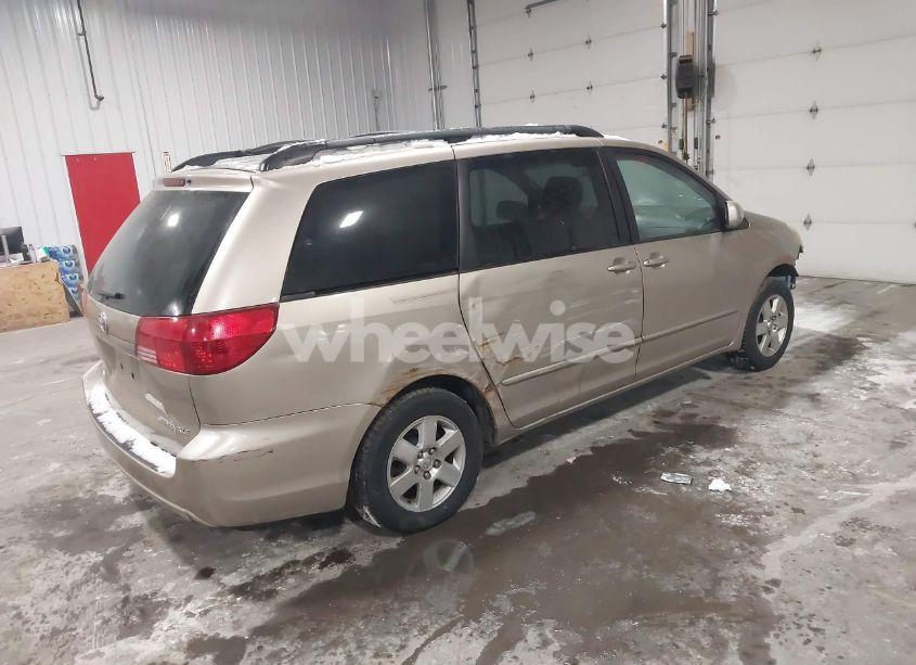 Photo 4 of 2004 Toyota Sienna XLE (VIN 5TDZA22C74S049965)