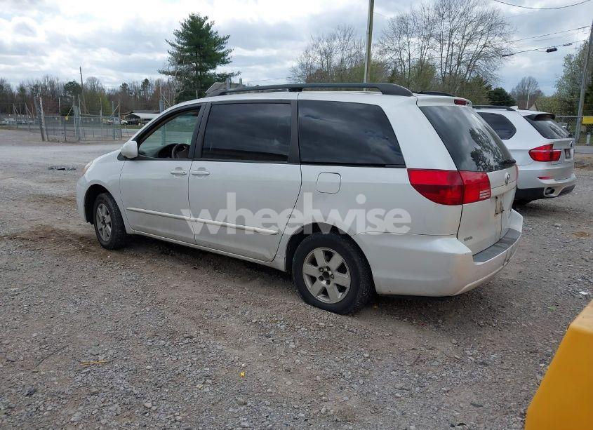 Photo 3 of 2004 Toyota Sienna XLE (VIN 5TDZA22C74S061016)