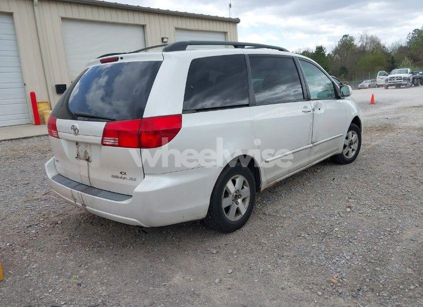 Photo 4 of 2004 Toyota Sienna XLE (VIN 5TDZA22C74S061016)