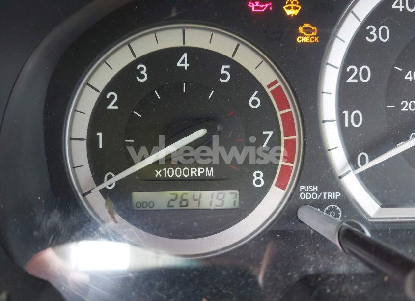 Photo 7 of 2004 Toyota Sienna XLE (VIN 5TDZA22C74S061016)