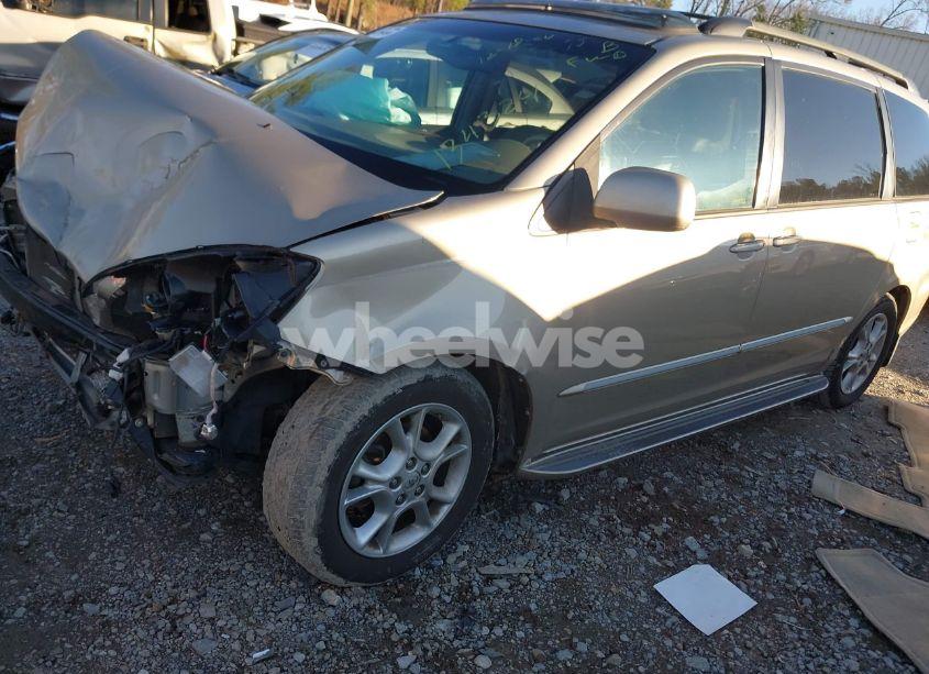 Photo 2 of 2004 Toyota Sienna XLE LIMITED (VIN 5TDZA22C74S134384)