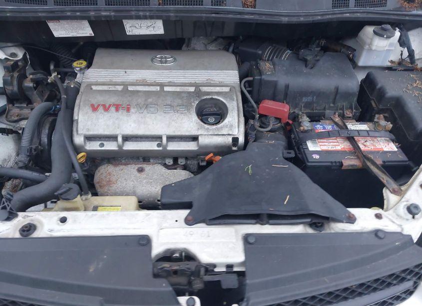 Photo 10 of 2004 Toyota Sienna XLE (VIN 5TDZA22C74S182600)