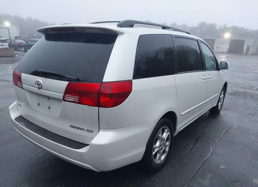 Photo 4 of 2004 Toyota Sienna XLE (VIN 5TDZA22C74S182600)