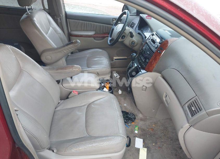 Photo 5 of 2005 Toyota Sienna XLE (VIN 5TDZA22C75S329810)