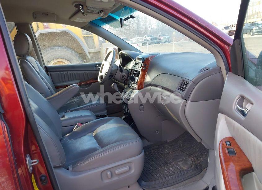 Photo 5 of 2005 Toyota Sienna XLE (VIN 5TDZA22C75S345005)