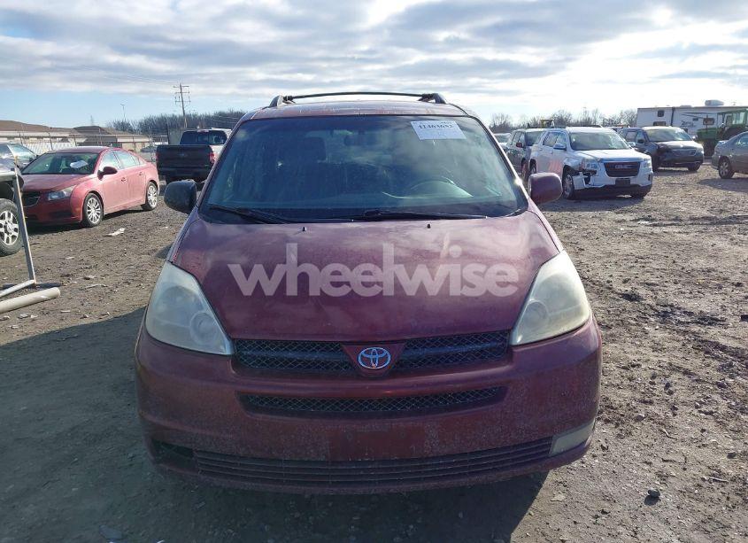 Photo 6 of 2005 Toyota Sienna XLE (VIN 5TDZA22C75S345005)