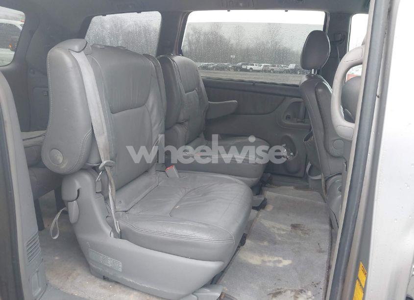 Photo 8 of 2006 Toyota Sienna XLE (VIN 5TDZA22C76S494435)