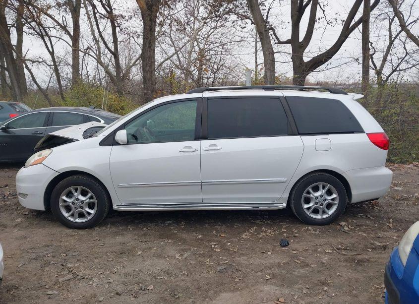 Photo 14 of 2006 Toyota Sienna XLE LIMITED (VIN 5TDZA22C76S535856)