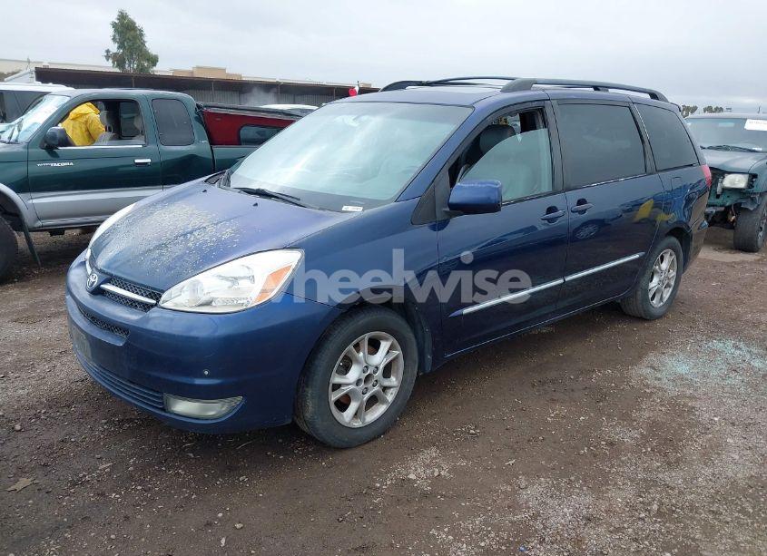 Photo 2 of 2004 Toyota Sienna XLE LIMITED (VIN 5TDZA22C84S002783)
